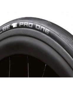 Pneumatiques Pour Cycles 700x23c Schwalbe PRO One Tubeless Easy MicroSkin - ETRTO 23-622 -Pneumatiques pour cycles boutique proone close up